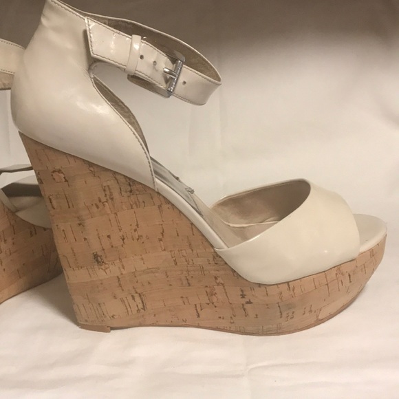 MICHAEL Michael Kors - Picture 8 of 10